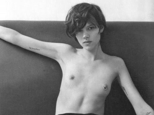 freja beha, mannequin androgyne